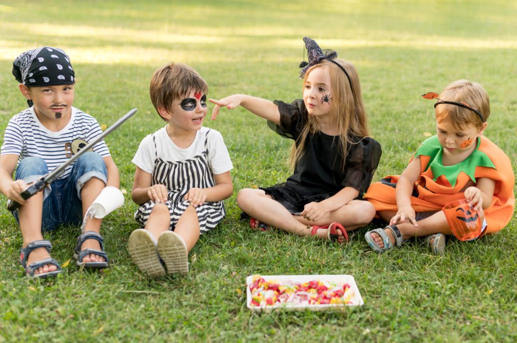 groupe enfant parc deguisé