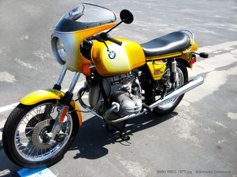 Assurance moto BMW R90S proposée par Hervé Clavel, spécialiste des véhicules d'époque