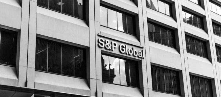 Notation de Standard & Poor's pour Arial CNP Assurances, illustrant la solidité des services de retraite supplémentaire