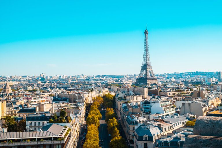 Guide complet pour choisir une assurance adaptée à un visa long séjour en France