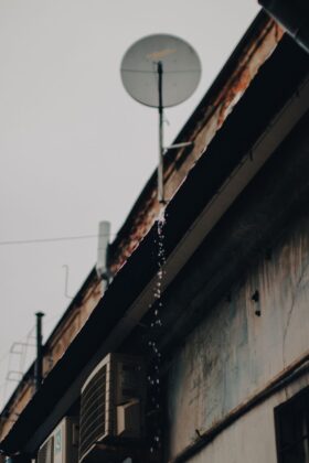 Dégât des eaux dans un logement loué, qui déclare quoi et à qui